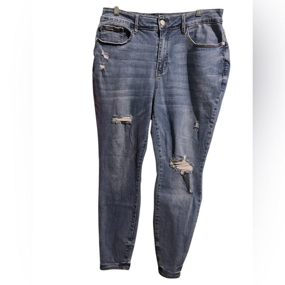 Judy Blue Skinny Distressed Blue Jeans